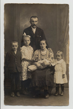 Familienfoto Familie Logar um 1923